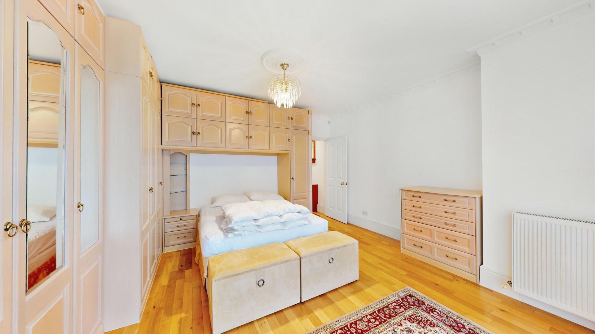 Charming 1-Bedroom Apartment to Rent in Prime West Hampstead Broadhurst Gardens, West Hampstead